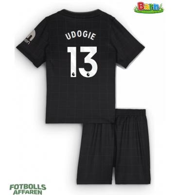 Tottenham Hotspur Destiny Udogie #13 Bortaställ Barn 2025-26 Kortärmad (+ Korta byxor)